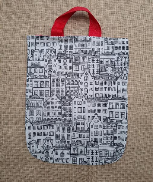 Einkaufstasche hinten