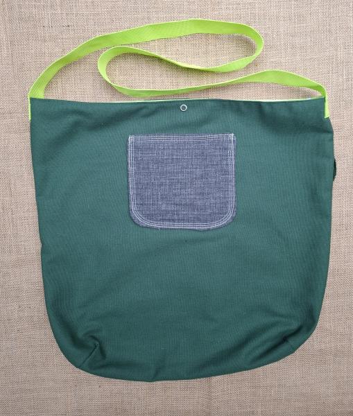 Einkaufstasche hinten